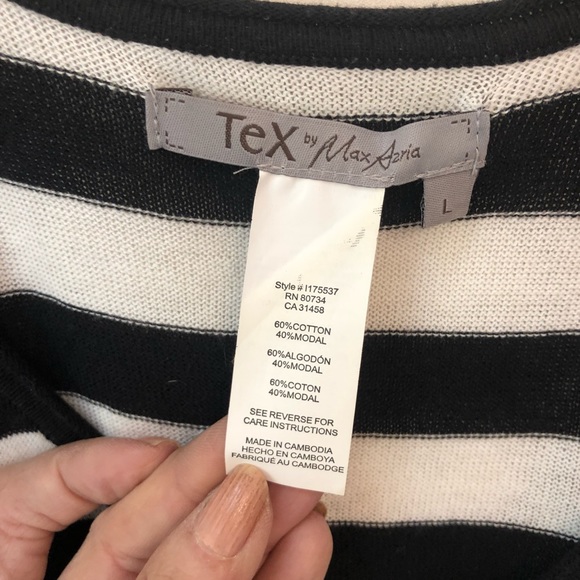 FREE with purchase: Sweater, V neck, blk & white stripe, Sz L - Picture 7 of 8